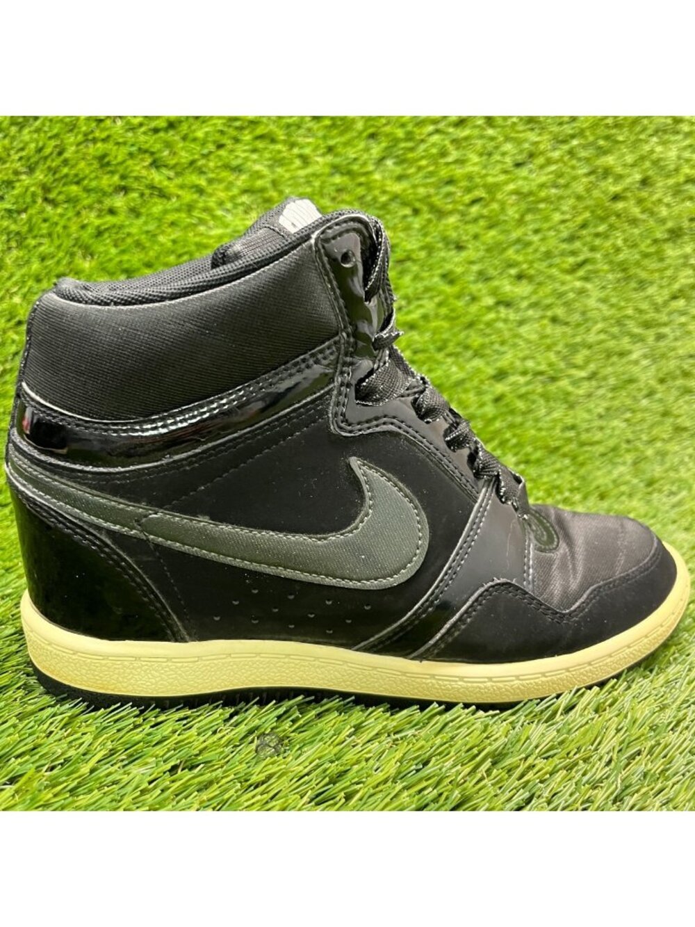 Nike Force Sky High Womens Size 7 Black Athletic Hidden Wedge Shoes Sneakers